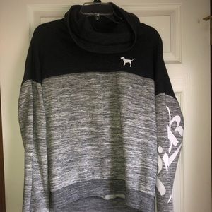 Oversized turtle neck sweatshirt